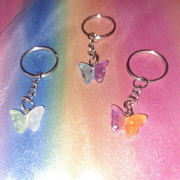 3 🦋 keychains - Picture 4 of 6